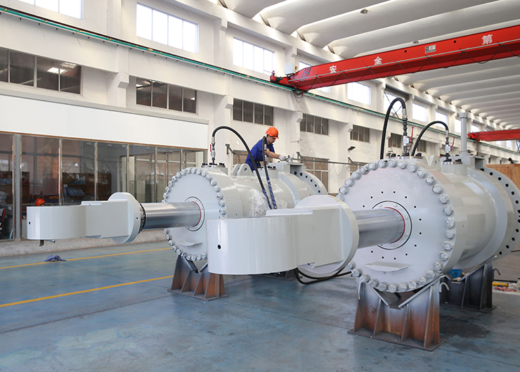 烏東德電站水輪機(jī)接力器，單機(jī)容量85萬千瓦